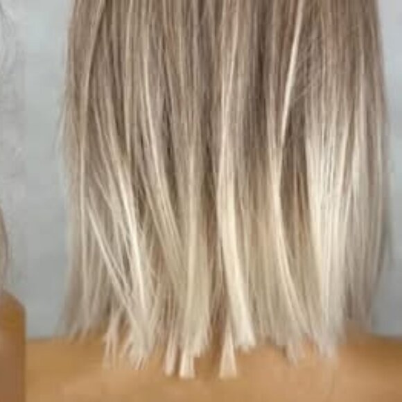 lace front wig - Picture 1 of 4